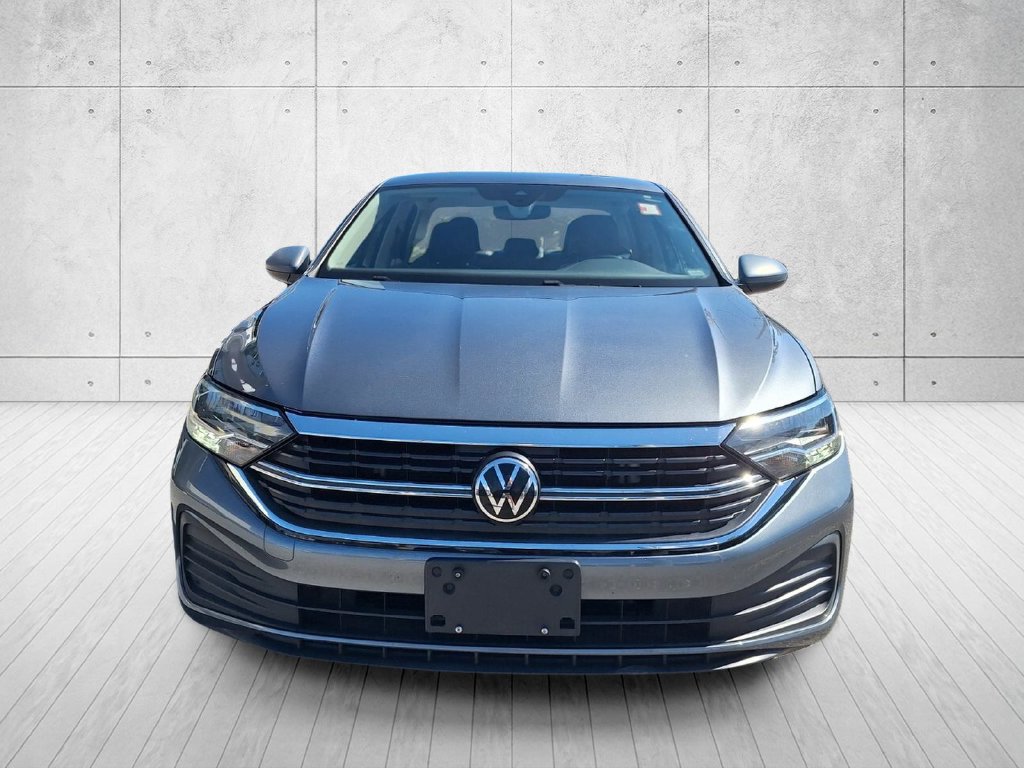 Used 2024 Volkswagen Jetta 1.5T SE Sedan