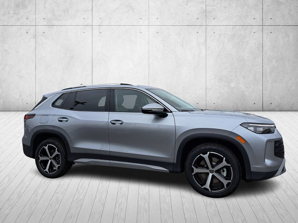 New 2026 Volkswagen Tiguan 2.0T SE SUV