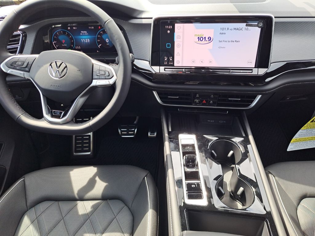 2026 Volkswagen Atlas Cross Sport SEL Premium R-LINE - Photo 17