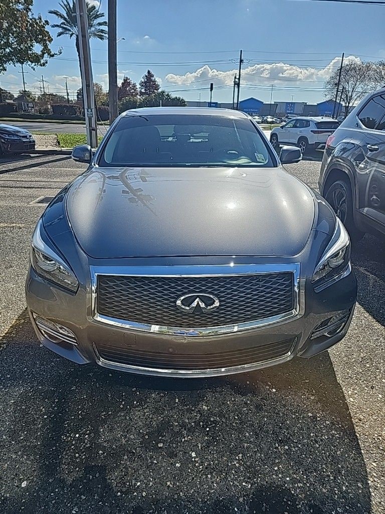 2015 INFINITI Q70 3.7's photo