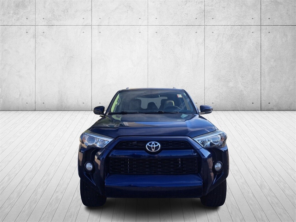 2018 Toyota 4Runner SR5 photo 3