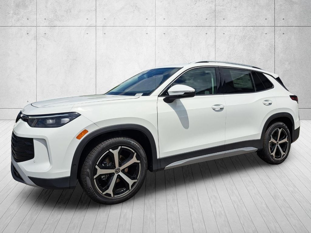 2026 Volkswagen Tiguan 2.0T SE's photo
