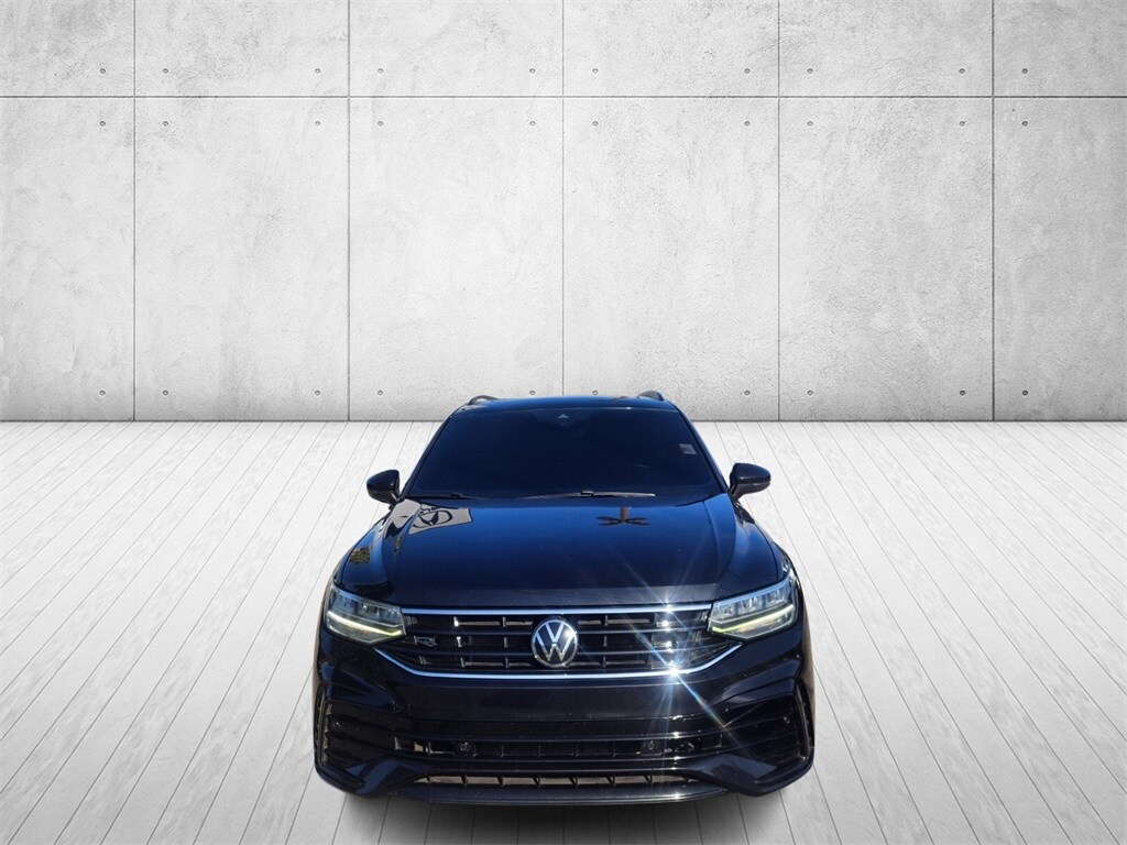 2022 Volkswagen Tiguan SE R-Line Black photo 2