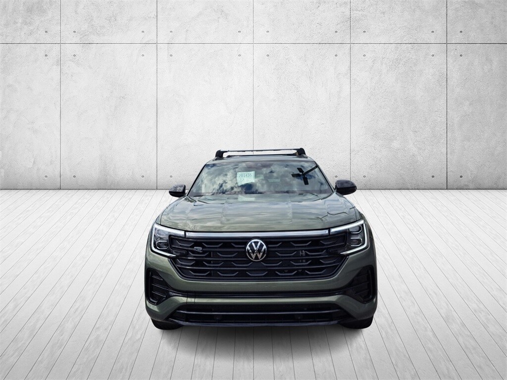 2026 Volkswagen Atlas Cross Sport SEL R-Line photo 2