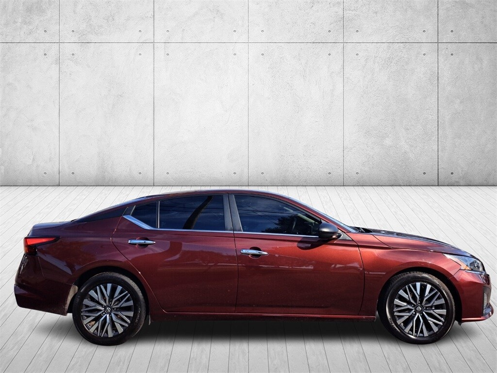 2024 Nissan Altima 2.5 SV photo 4