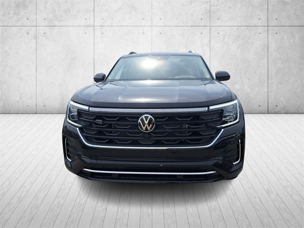 2025 Volkswagen Atlas SEL Premium R-Line photo 2