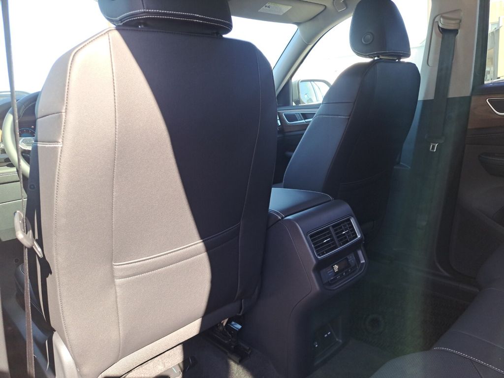 2026 Volkswagen Atlas SE w/Tech - Photo 23