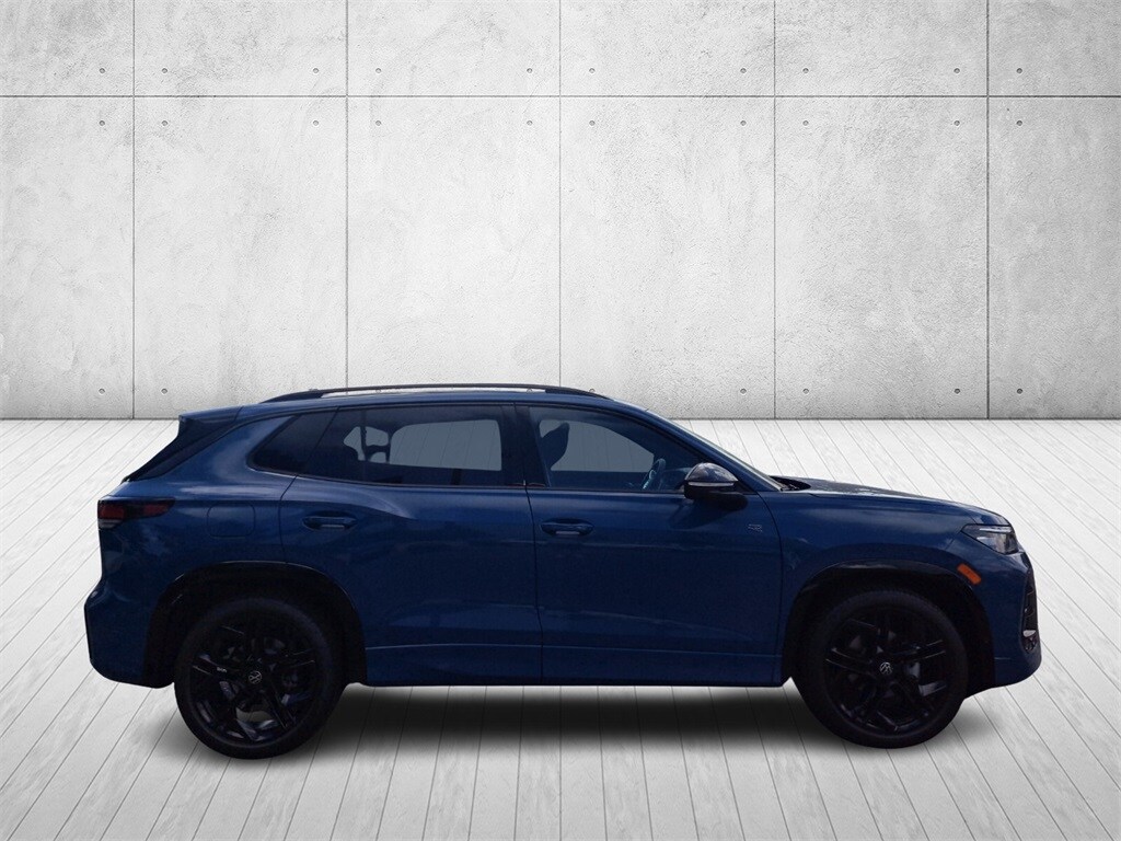 2025 Volkswagen Tiguan SE R-Line Black photo 4
