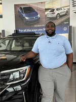 Staff member  D'Angelo Maze from ID_cf32eb