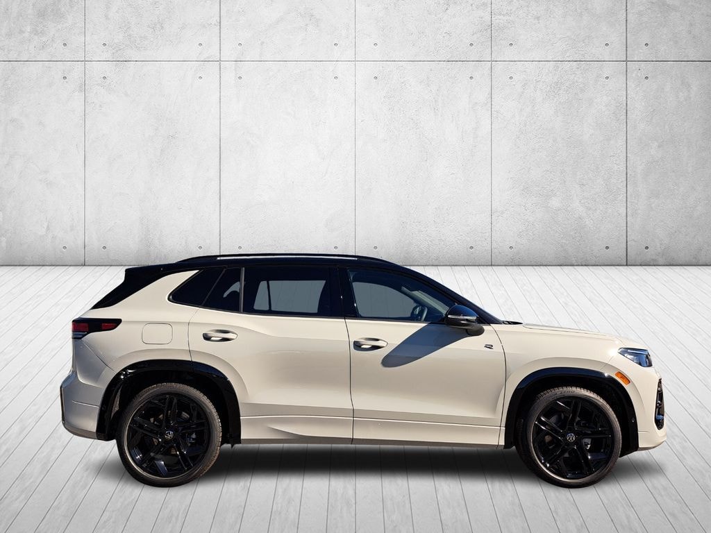 New 2026 Volkswagen Tiguan 2.0T SE R-Line Black SUV