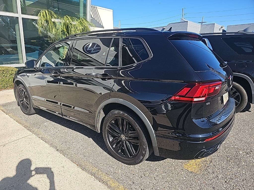 Used 2022 Volkswagen Tiguan 2.0T SE R-Line Black SUV
