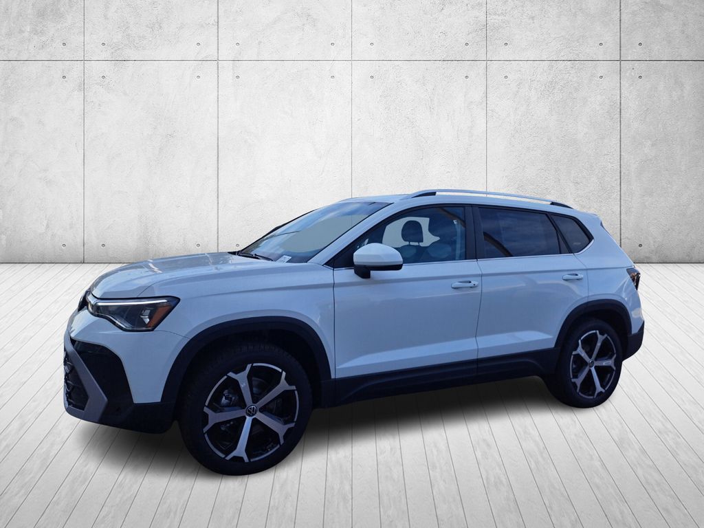 2025 Volkswagen Taos SEL's photo
