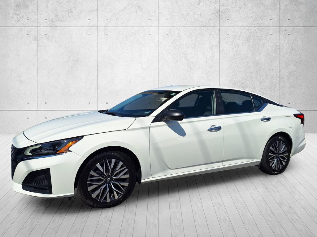 Used 2025 Nissan Altima 2.5 SV Sedan