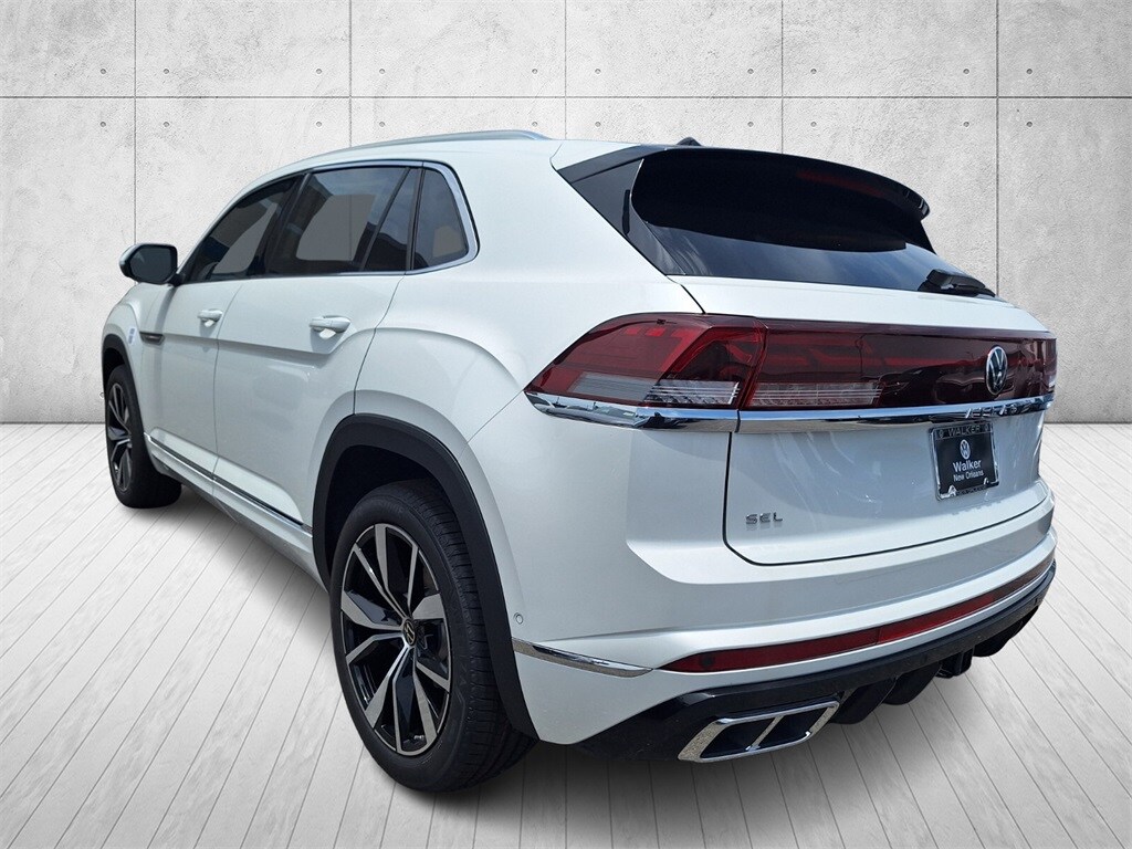 2025 Volkswagen Atlas Cross Sport SEL Premium R-Line photo 3