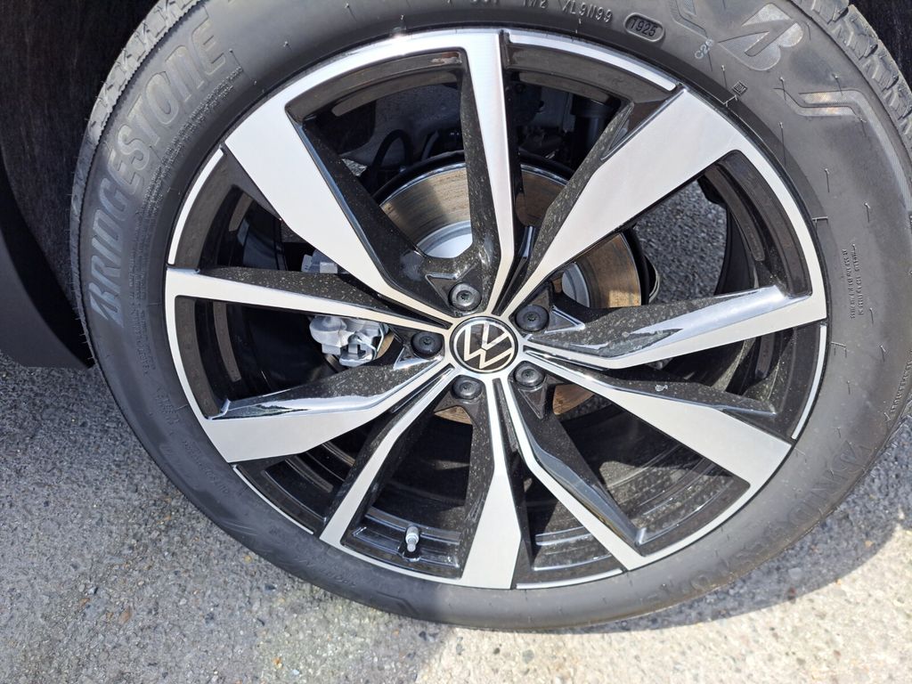 2026 Volkswagen Atlas Cross Sport SEL Premium R-LINE - Photo 16