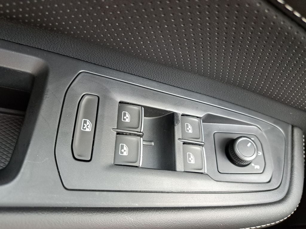 2026 Volkswagen Atlas SE w/Tech - Photo 16