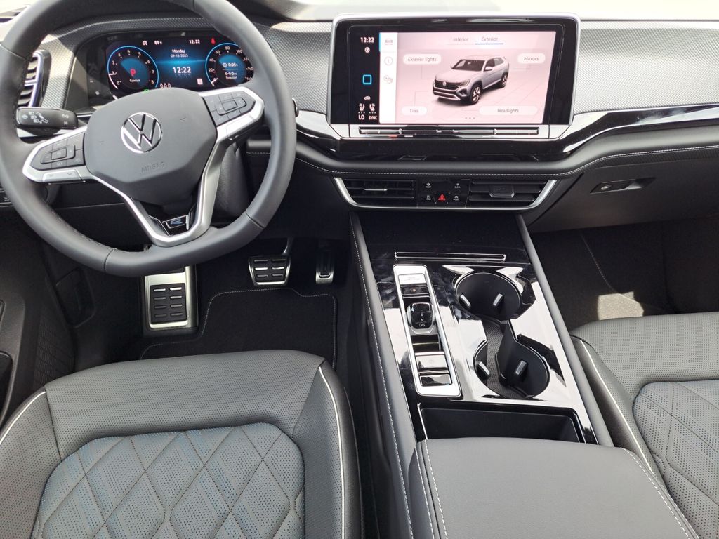 2026 Volkswagen Atlas Cross Sport SEL Premium R-LINE - Photo 20