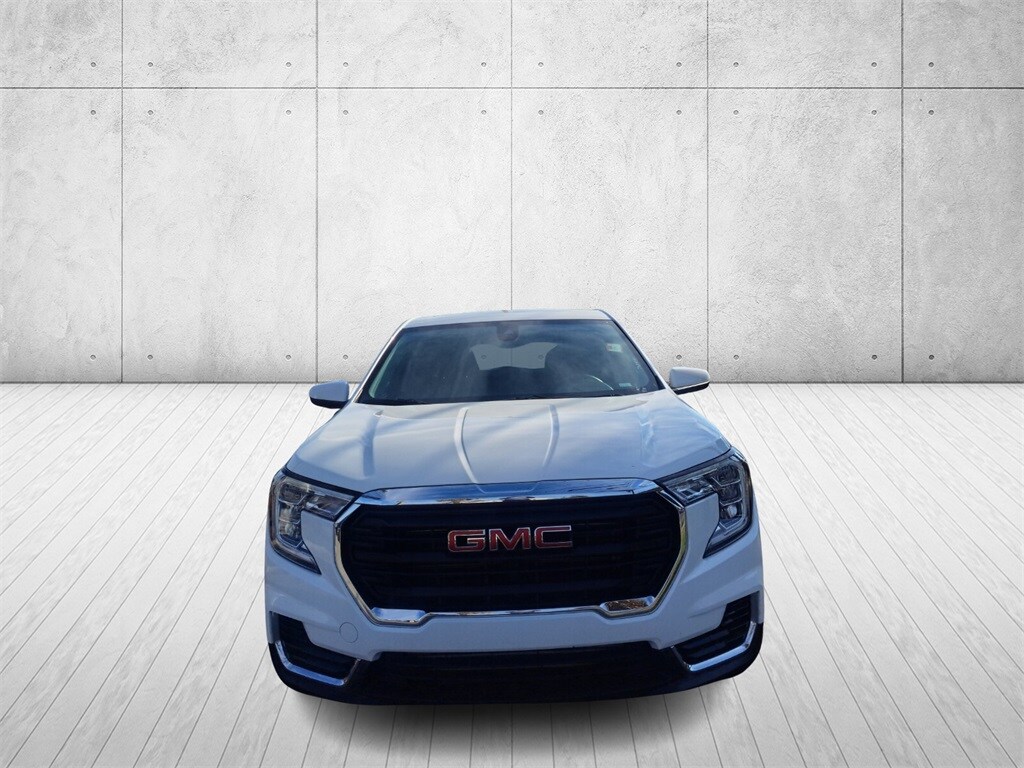 2024 Gmc Terrain SLE photo 3