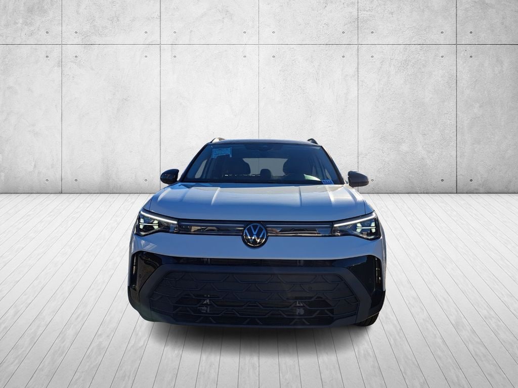 New 2026 Volkswagen Taos 1.5T SE Black SUV