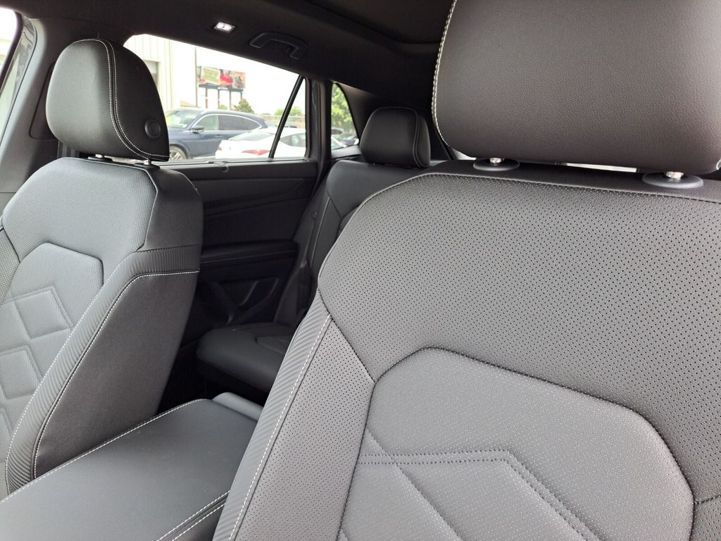 2026 Volkswagen Atlas Cross Sport SE w/Tech - Photo 19
