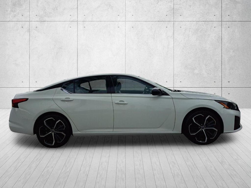 Used 2024 Nissan Altima 2.5 SR Sedan