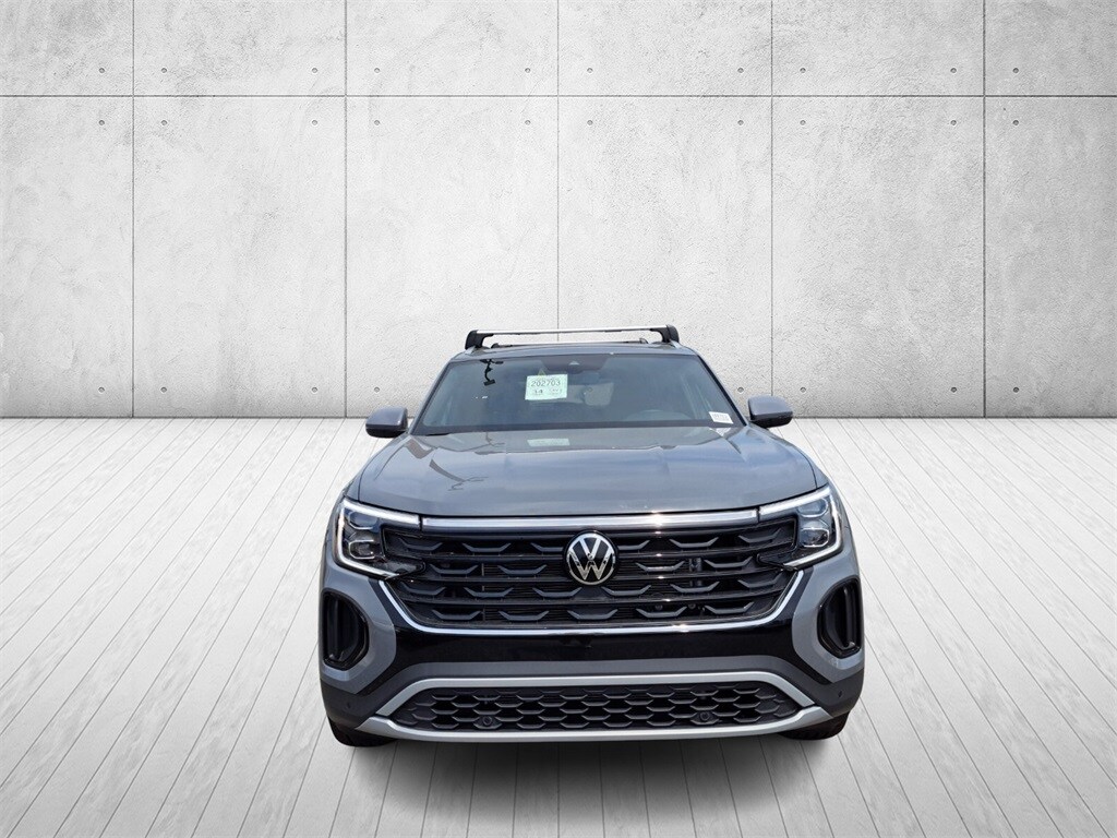 2026 Volkswagen Atlas Cross Sport SE Technology photo 2