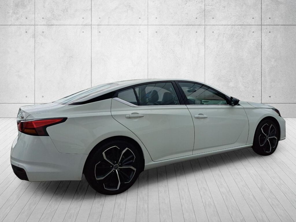 Used 2024 Nissan Altima 2.5 SR Sedan