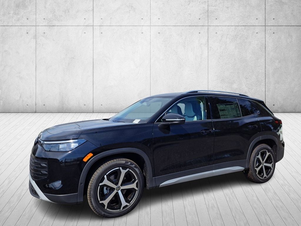 2025 Volkswagen Tiguan SE's photo