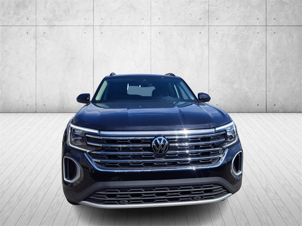 2026 Volkswagen Atlas SE Technology photo 2