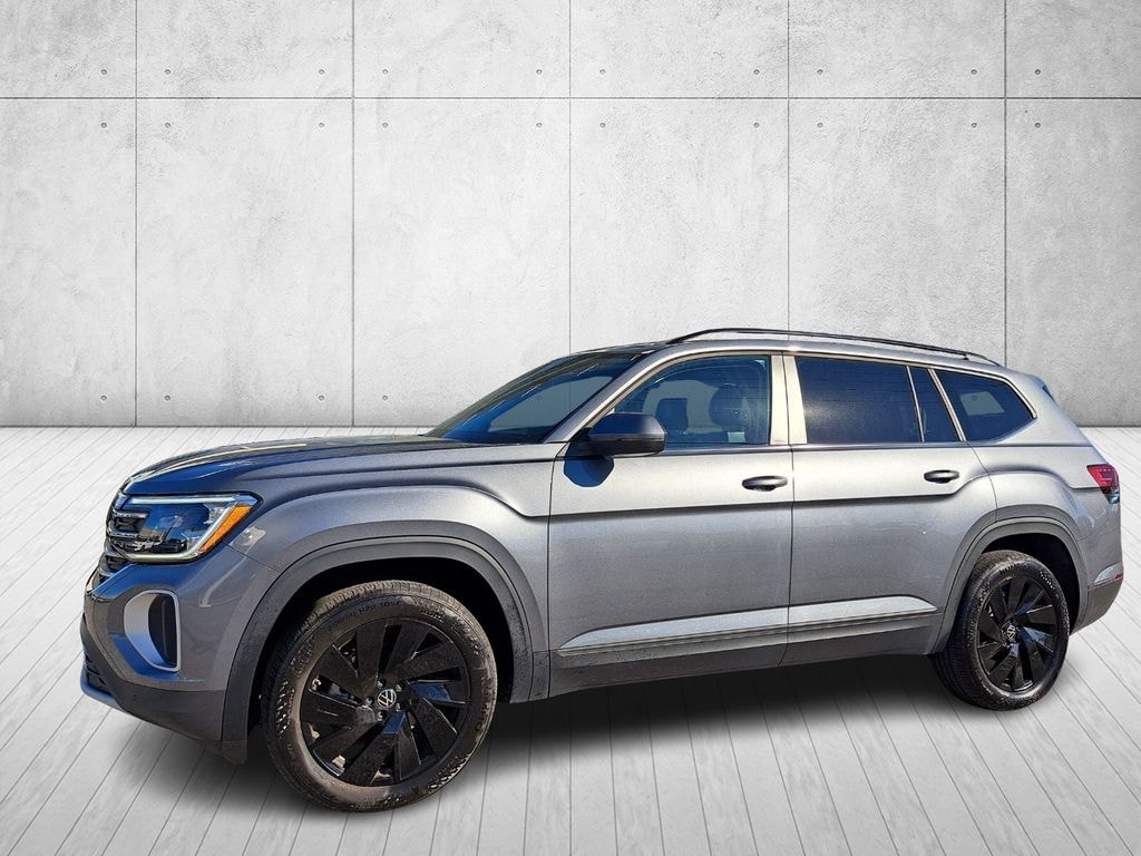 Used 2024 Volkswagen Atlas 2.0T SE w/Technology SUV