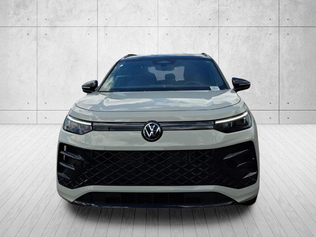 New 2026 Volkswagen Tiguan 2.0T SE R-Line Black SUV