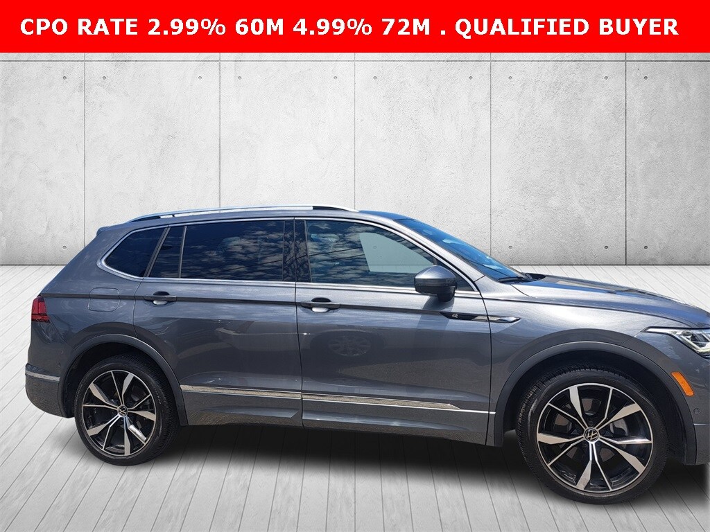 2024 Volkswagen Tiguan SEL R-Line Black photo 4