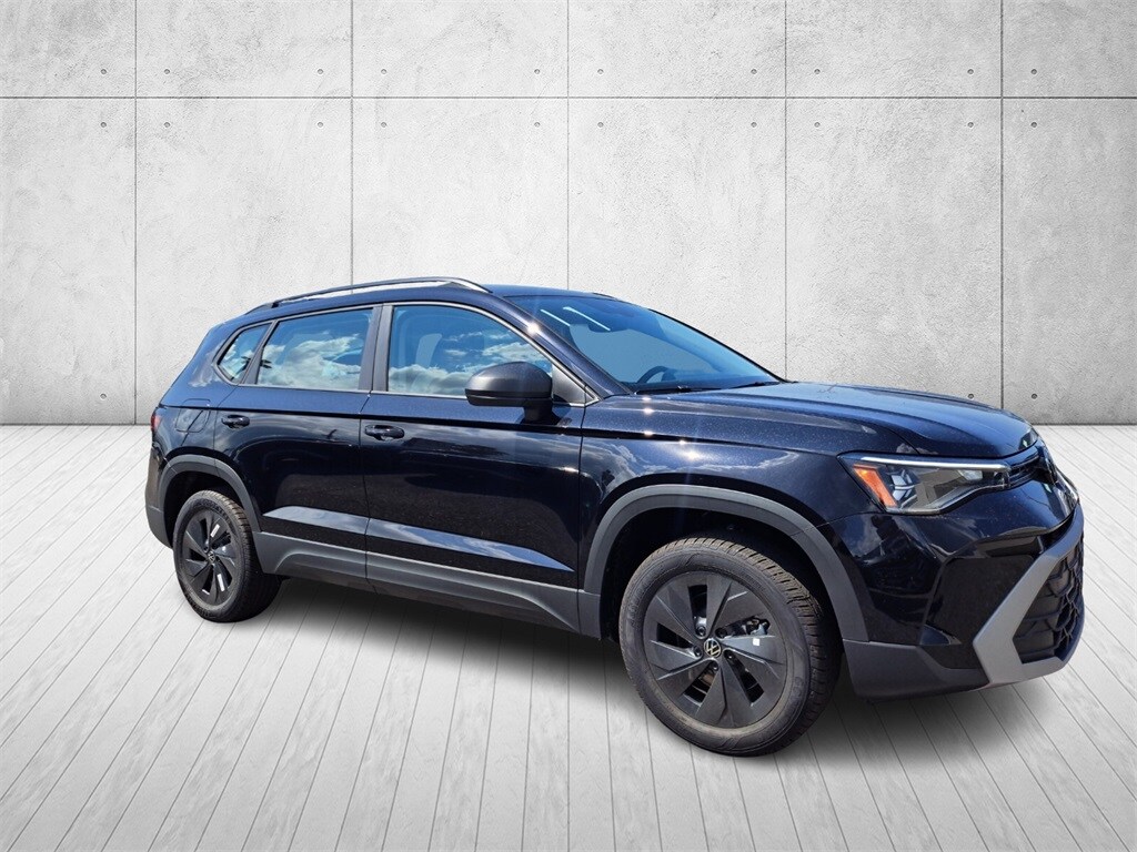 2025 Volkswagen Taos S photo 3
