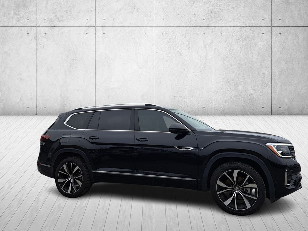 Used 2024 Volkswagen Atlas 2.0T SEL Premium R-Line SUV