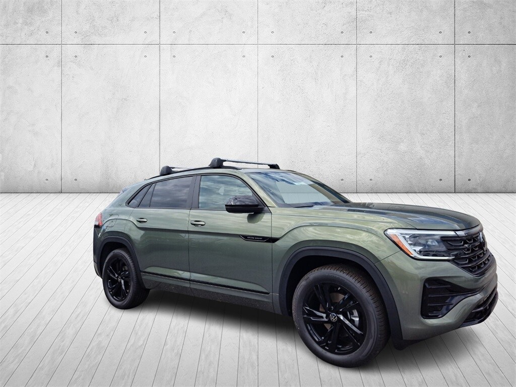 2026 Volkswagen Atlas Cross Sport SEL R-Line photo 3