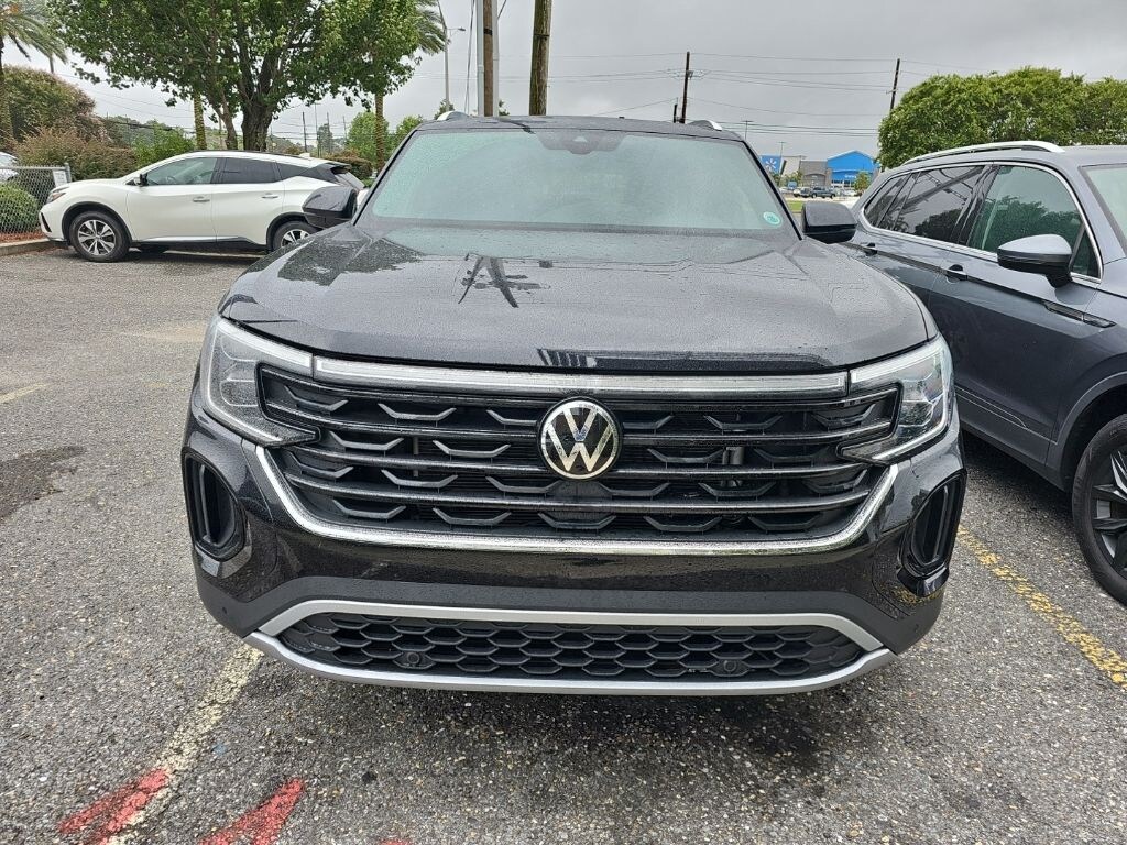 Used 2024 Volkswagen Atlas Cross Sport 2.0T SE w/Technology SUV