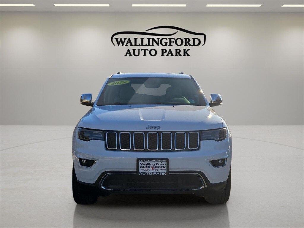 2019 Jeep Grand Cherokee Limited photo 2