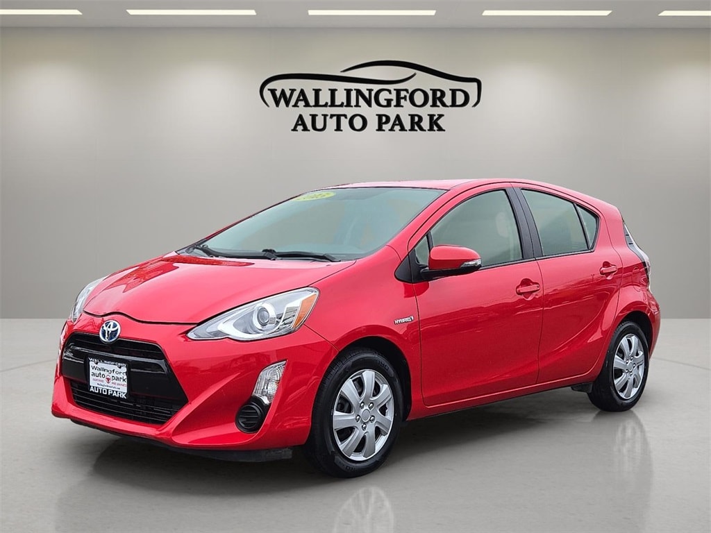 2015 Toyota Prius c Two's photo