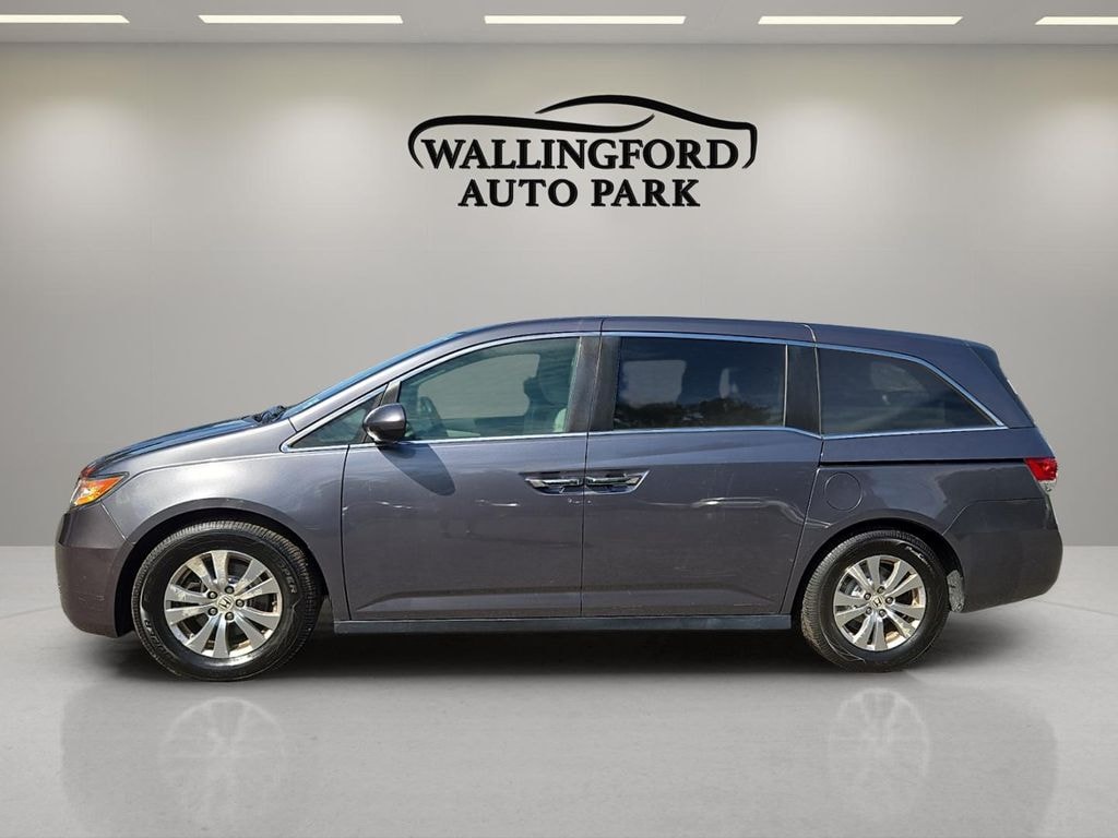 Used 2016 Honda Odyssey SE Van Passenger Van