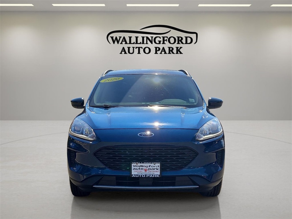 2020 Ford Escape SE Sport Hybrid photo 2