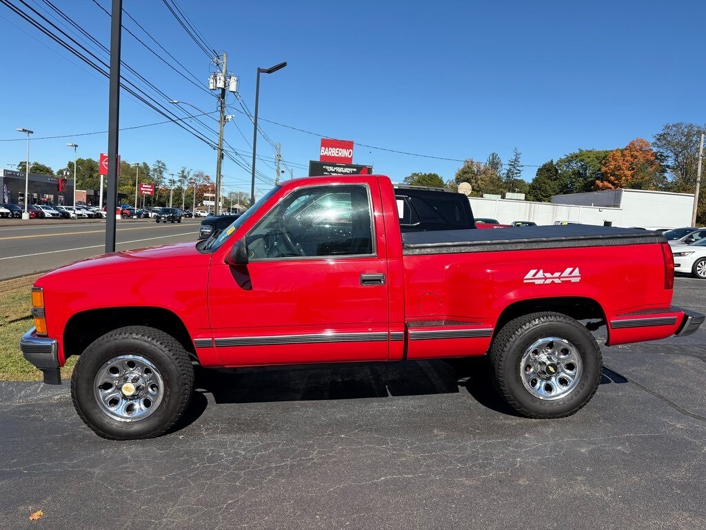 1998 Chevrolet Silverado photo 2