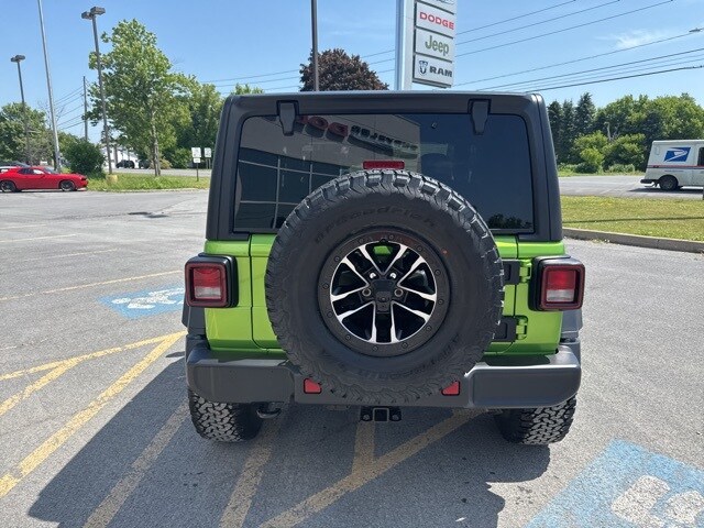 2025 Jeep Wrangler Willys photo 3