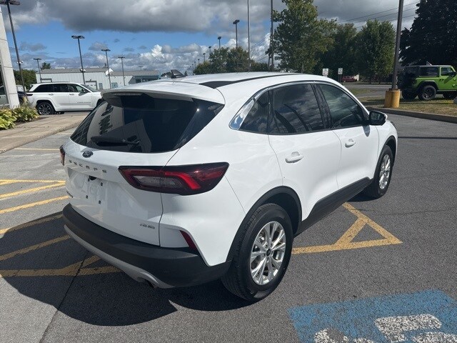2023 Ford Escape Active photo 3