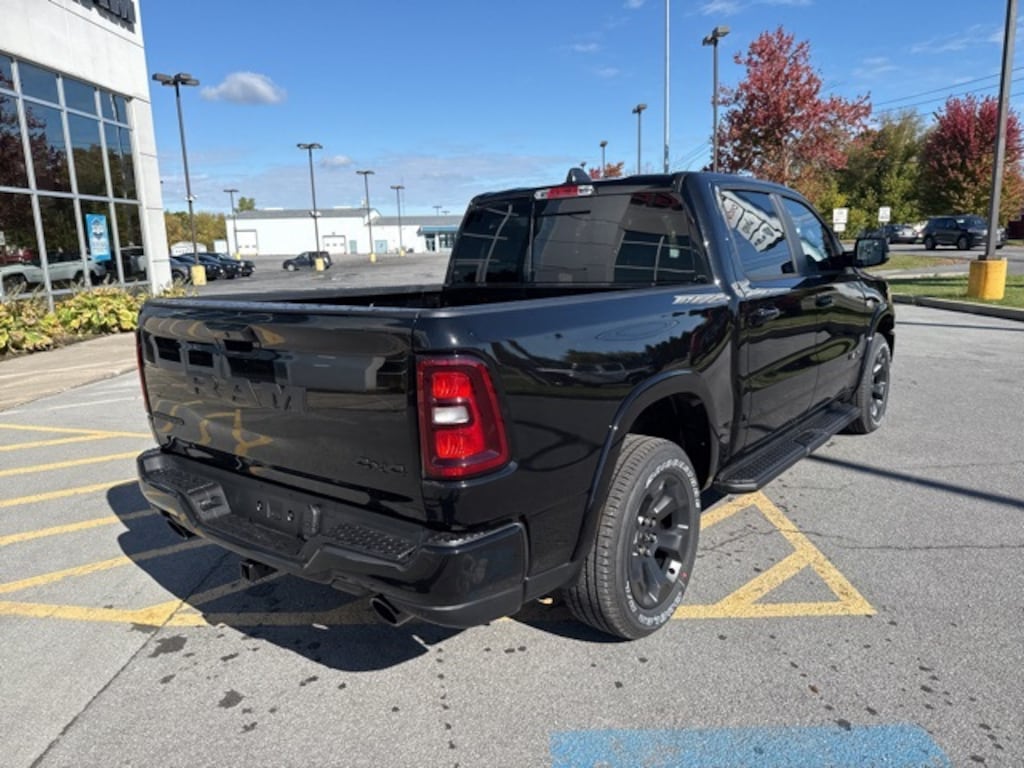 New 2026 Ram 1500 BIG HORN CREW CAB 4X4 5'7 BOX Pickup