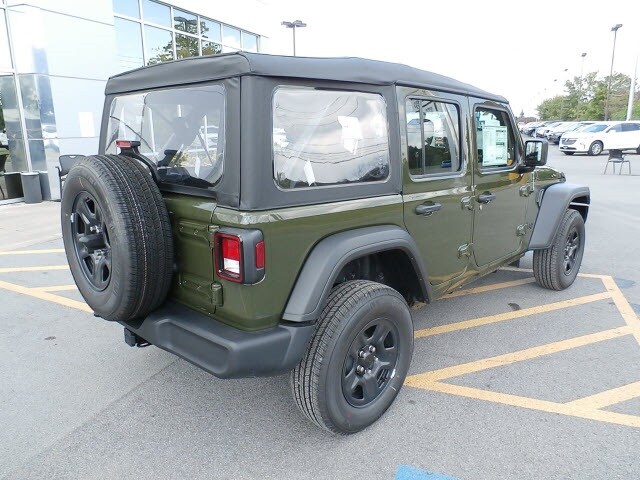 2022 Jeep Wrangler Unlimited Sport photo 3