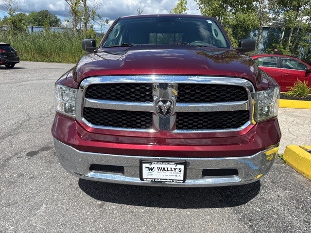 2019 Ram 1500 Classic SLT photo 2