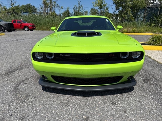 2023 Dodge Challenger R/T photo 2