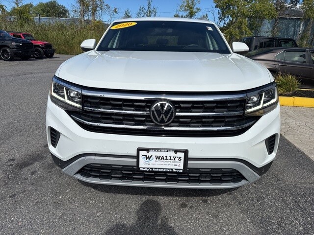 2020 Volkswagen Atlas Cross Sport V6 SEL photo 2