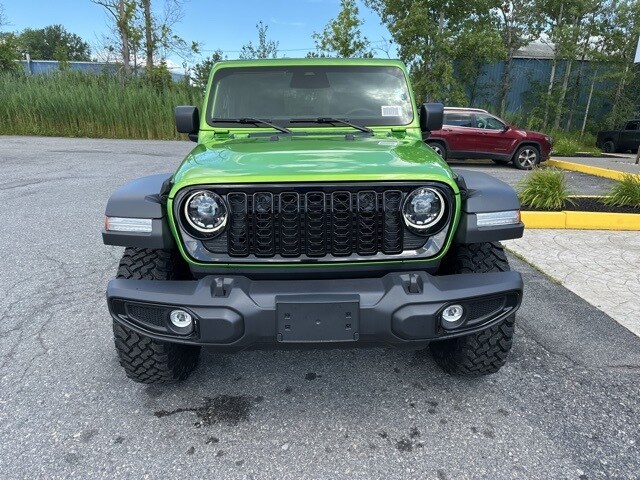 2025 Jeep Wrangler Willys photo 2