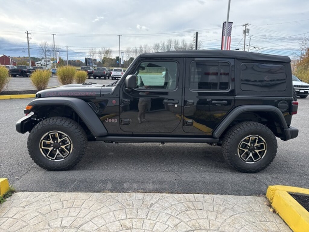 New 2026 Jeep Wrangler 4-DOOR RUBICON Sport Utility